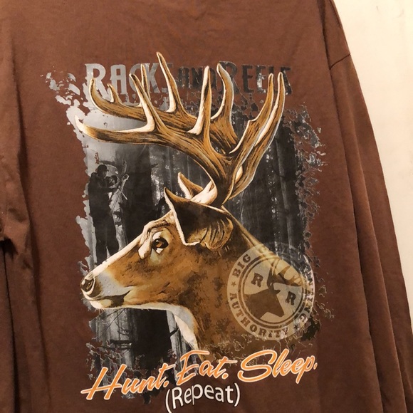 NWOT Men’s Racks and Reels long sleeve shirt. Lots of details on back & sleeve. - Picture 6 of 13